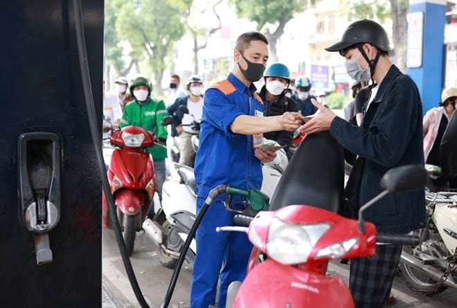 Giá xăng sẽ tiếp tục giảm trong tuần tới?