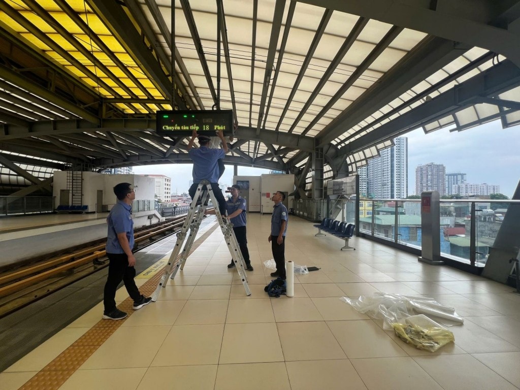 Hà Nội Metro chủ động triển khai các biện pháp ứng phó bão số 3, đảm bảo an toàn tuyệt đối cho hành khách và hệ thống vận hành. Hà Nội Metro chủ động triển khai các biện pháp ứng phó bão số 3, đảm bảo an toàn tuyệt đối cho hành khách và hệ thống vận hành.