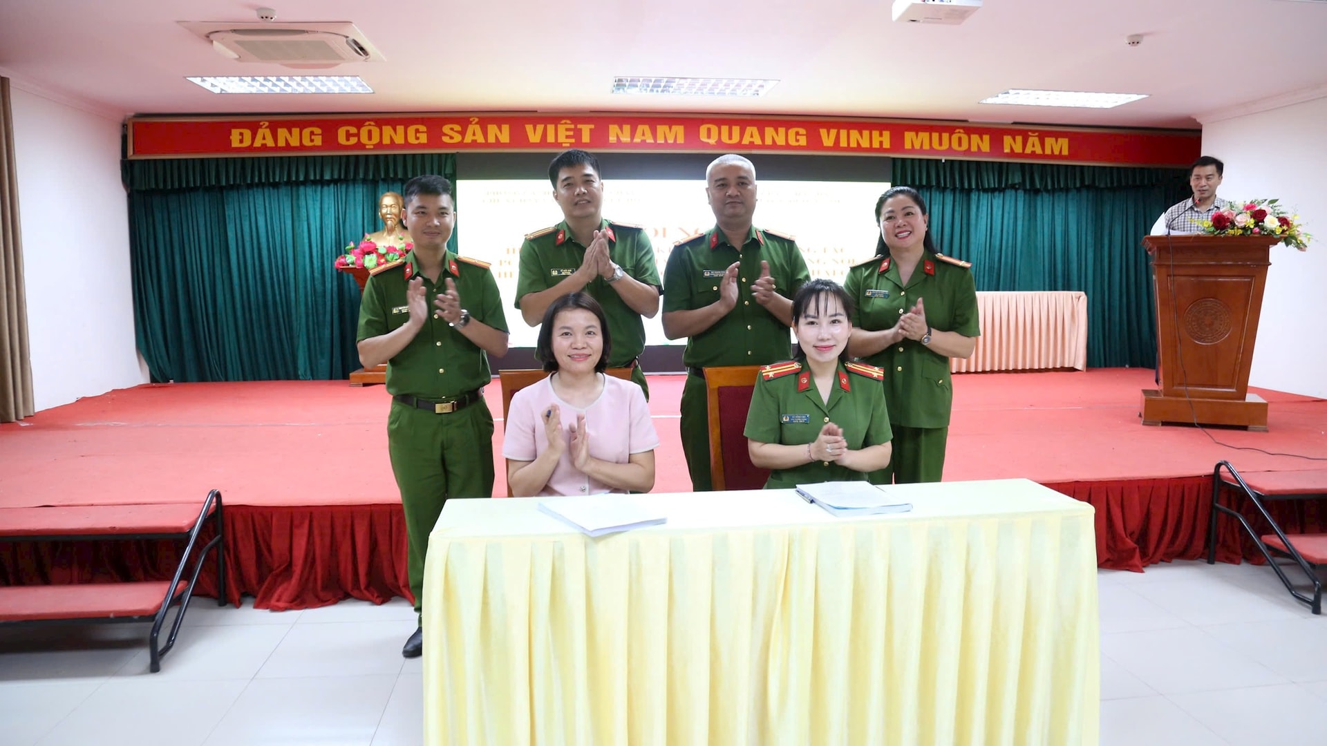 ky-ket-ban-giao.jpg