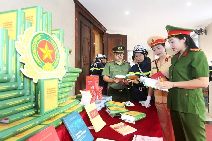 Kỳ 2: Công an thành phố Hà Nội hoàn thành xuất sắc nhiệm vụ chính trị