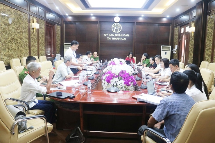 quang-canh-buoi-ban-giao.jpg