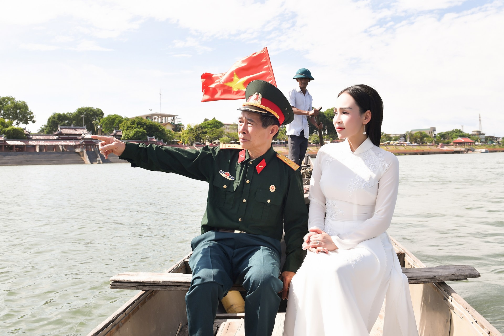 khanh-ly-2.jpg