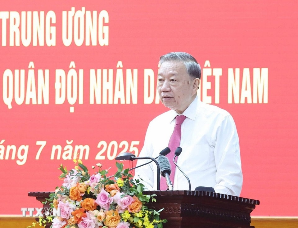 tong-bi-thu-to-lam-quandoi2.jpg