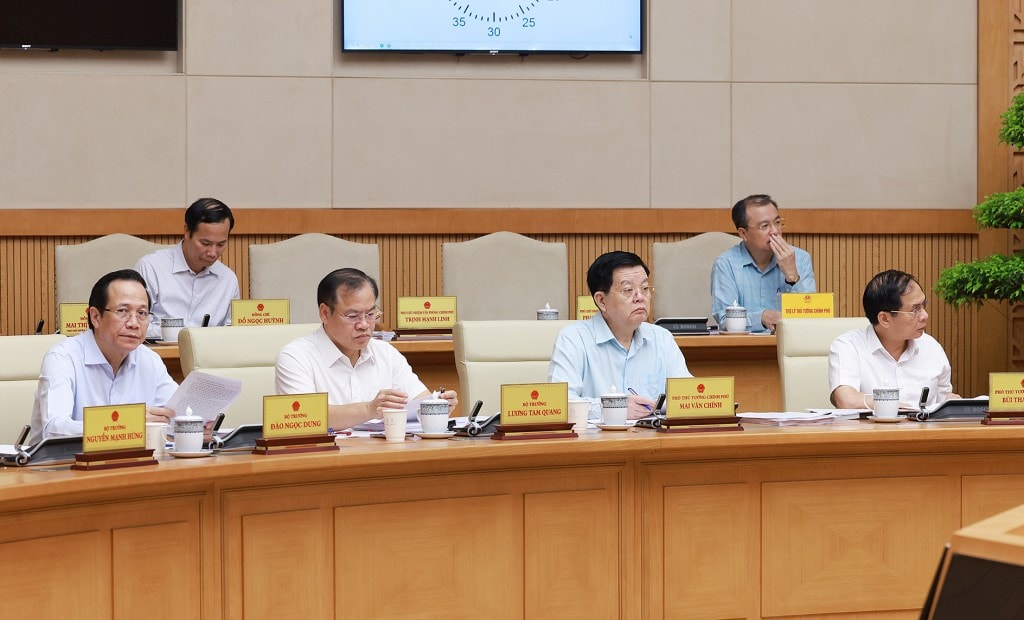 Các Phó Thủ tướng Chính phủ, lãnh đạo các bộ, ngành tham dự Phiên họp - Ảnh: VGP/Nhật Bắc Các Phó Thủ tướng Chính phủ, lãnh đạo các bộ, ngành tham dự Phiên họp - Ảnh: VGP/Nhật Bắc