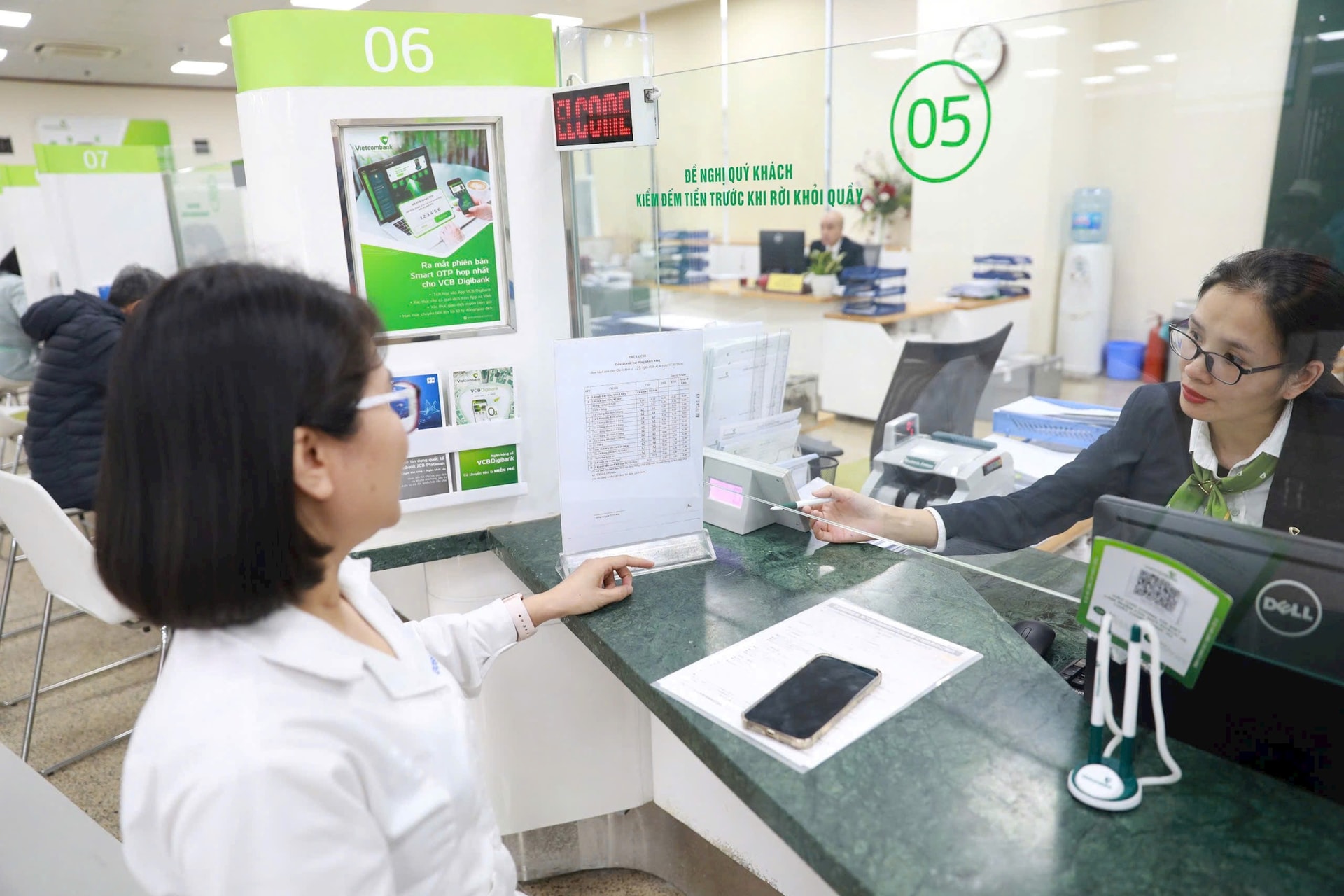 anh-bank.jpg