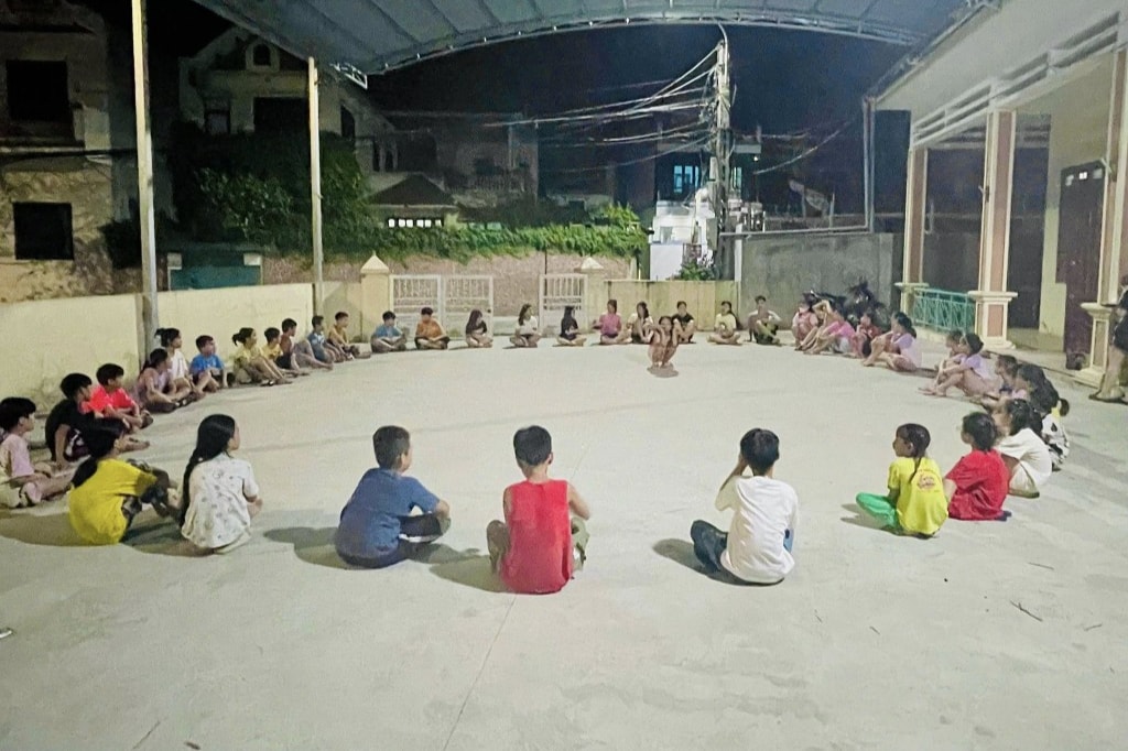 Ngoài học bơi, các em thiếu nhi còn được tham gia nhiều hoạt động bổ ích khác trong dịp hè