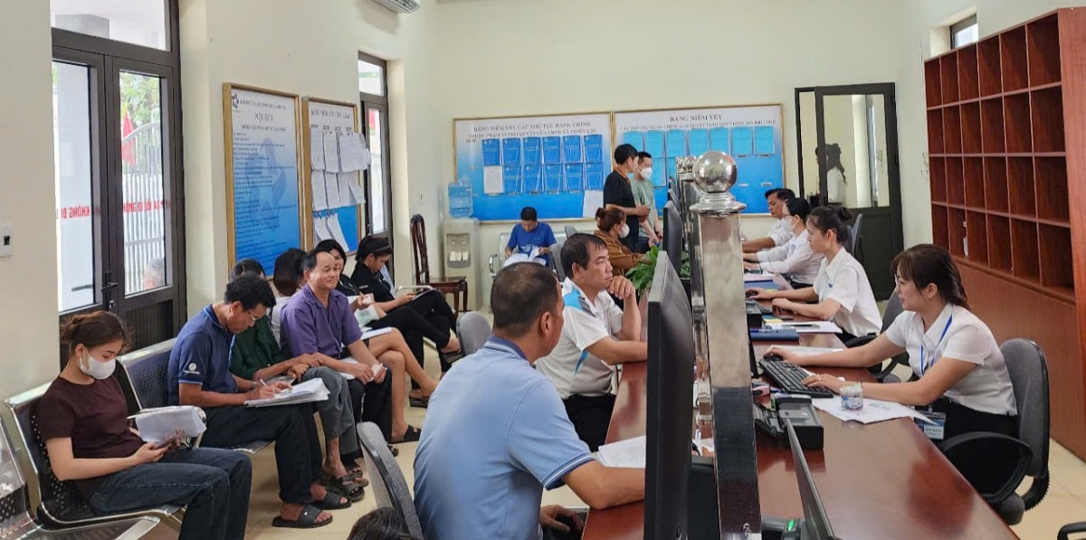 Cán bộ, công chức có chính sách tiền lương, phụ cấp mới trước 31/10