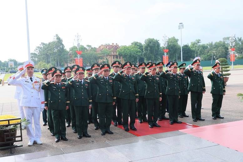 Lãnh đạo Đảng, Nhà nước vào Lăng viếng Chủ tịch Hồ Chí Minh, tưởng niệm các anh hùng liệt sĩ- Ảnh 5.