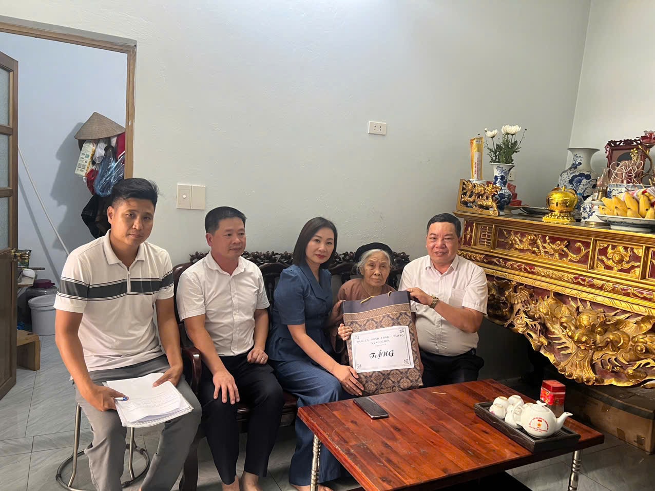 ង៉ុក-ហូ-២.jpg