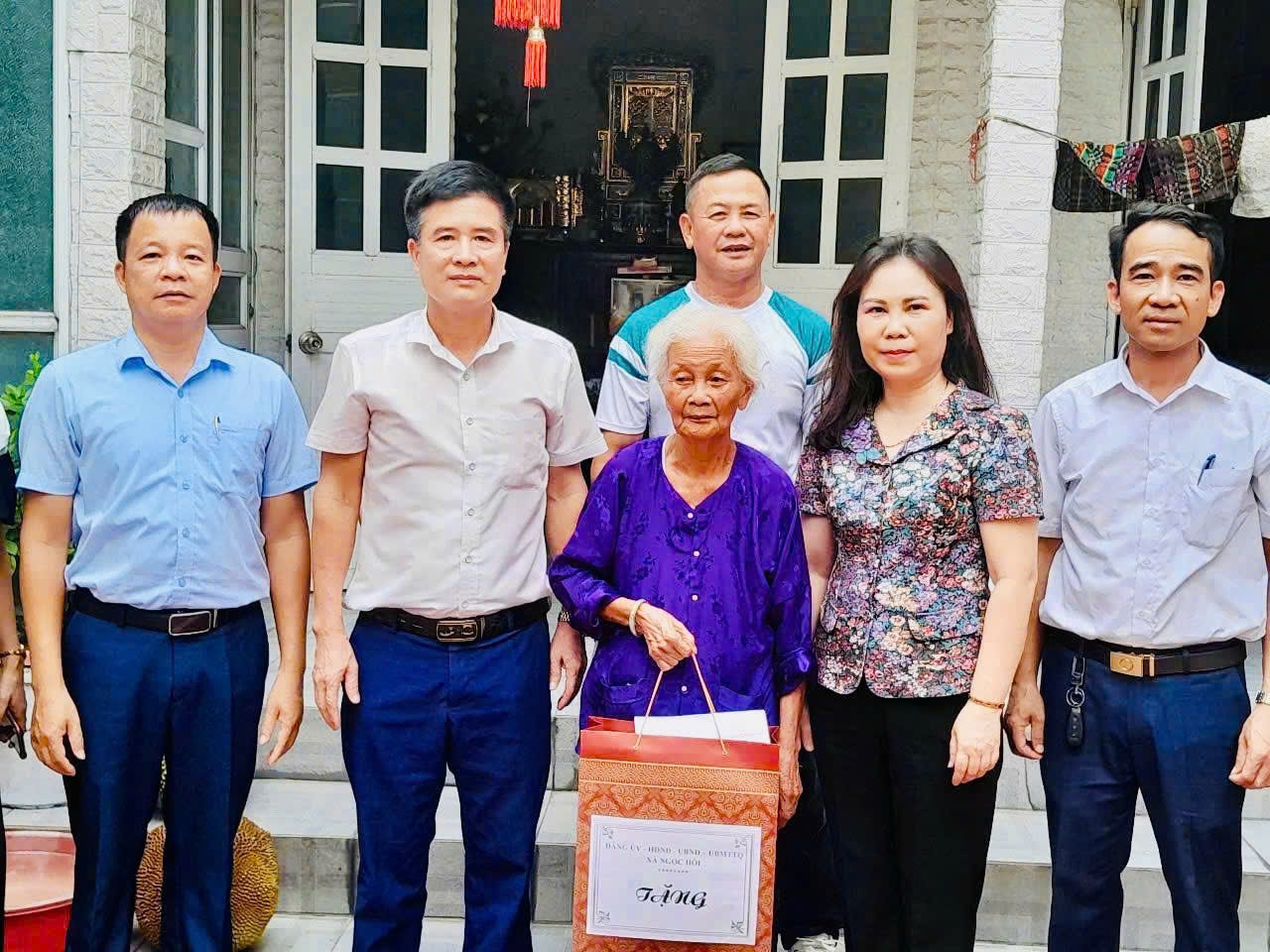 ង៉ុក-ហូ-៥.jpg