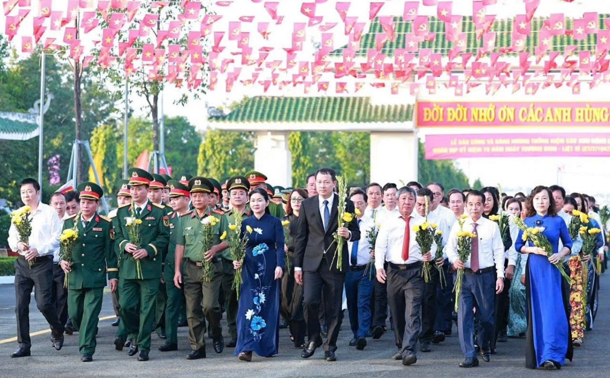 (chờ ảnh bác Lộc và Đồng NaI) Nhiều hoạt động kỷ niệm 78 năm Ngày Thương binh - Liệt sĩ tại TP.HCM và Đồng Nai