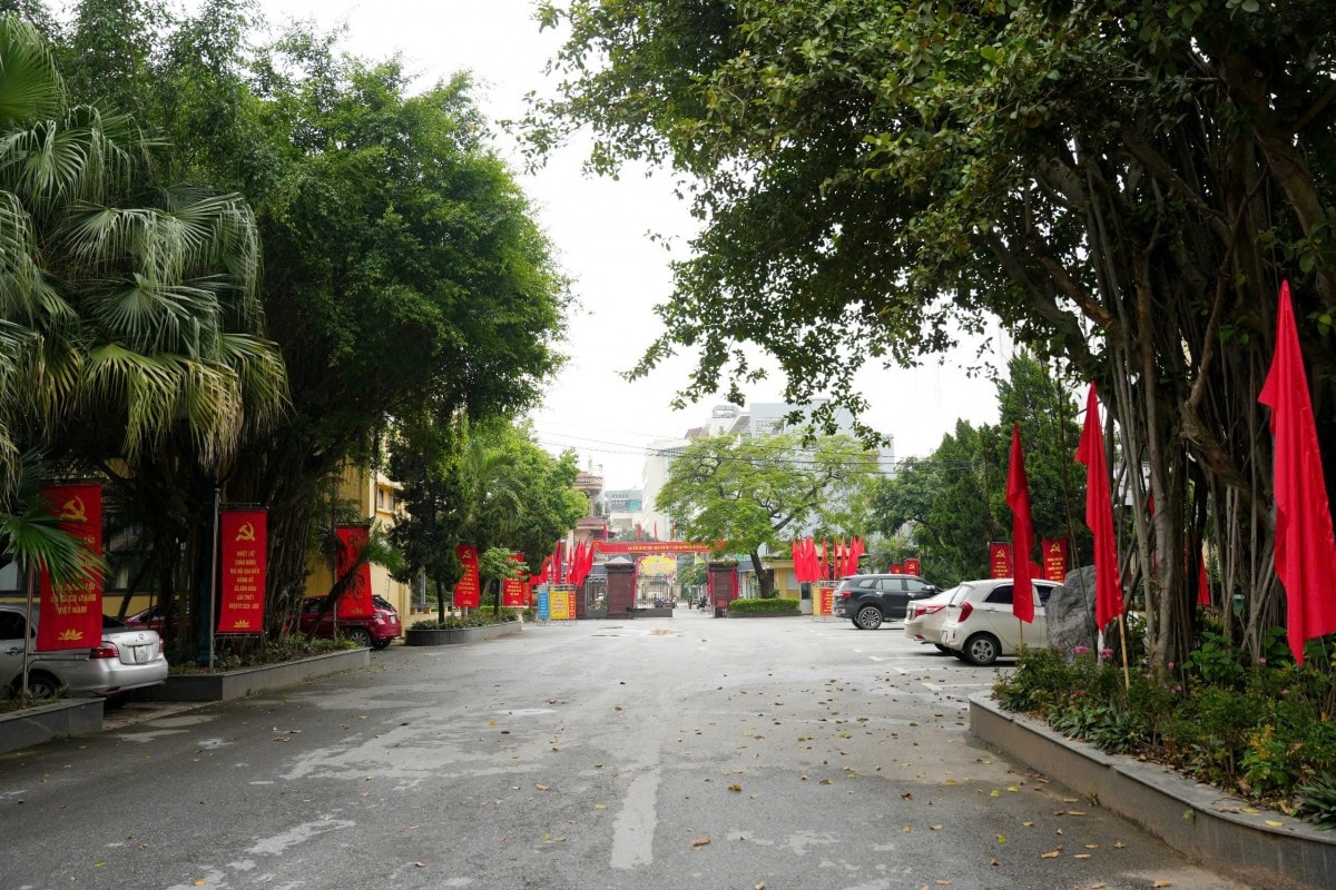 Vân Đình rực rỡ cờ hoa chào mừng đại hội Đảng bộ