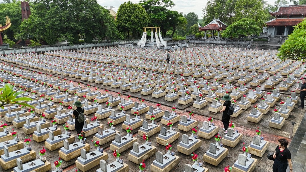 Hành trình tri ân một thế hệ thanh xuân đã hóa thành bất tử
