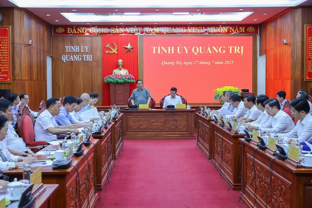 Thủ tướng đề nghị Quảng Trị tập trung vào 10 nhóm nhiệm vụ, giải pháp chủ yếu - Ảnh: VGP/Nhật Bắc Thủ tướng đề nghị Quảng Trị tập trung vào 10 nhóm nhiệm vụ, giải pháp chủ yếu - Ảnh: VGP/Nhật Bắc