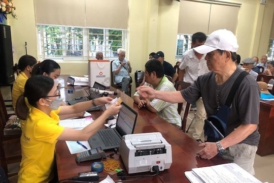 [Podcast] Hà Nội: Chi trả lương hưu, trợ cấp BHXH tháng 8 từ 4-8