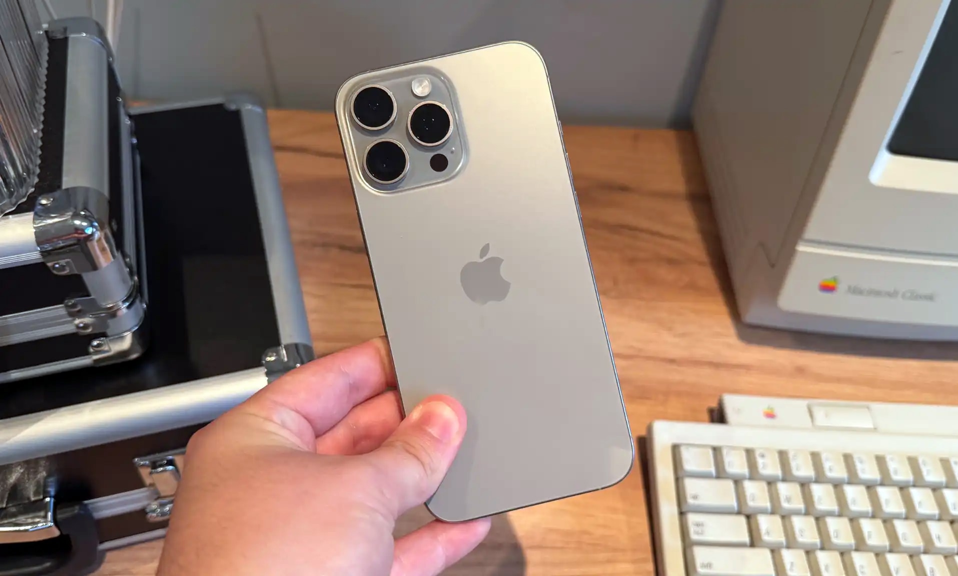 iphone-16-pro-max.jpg