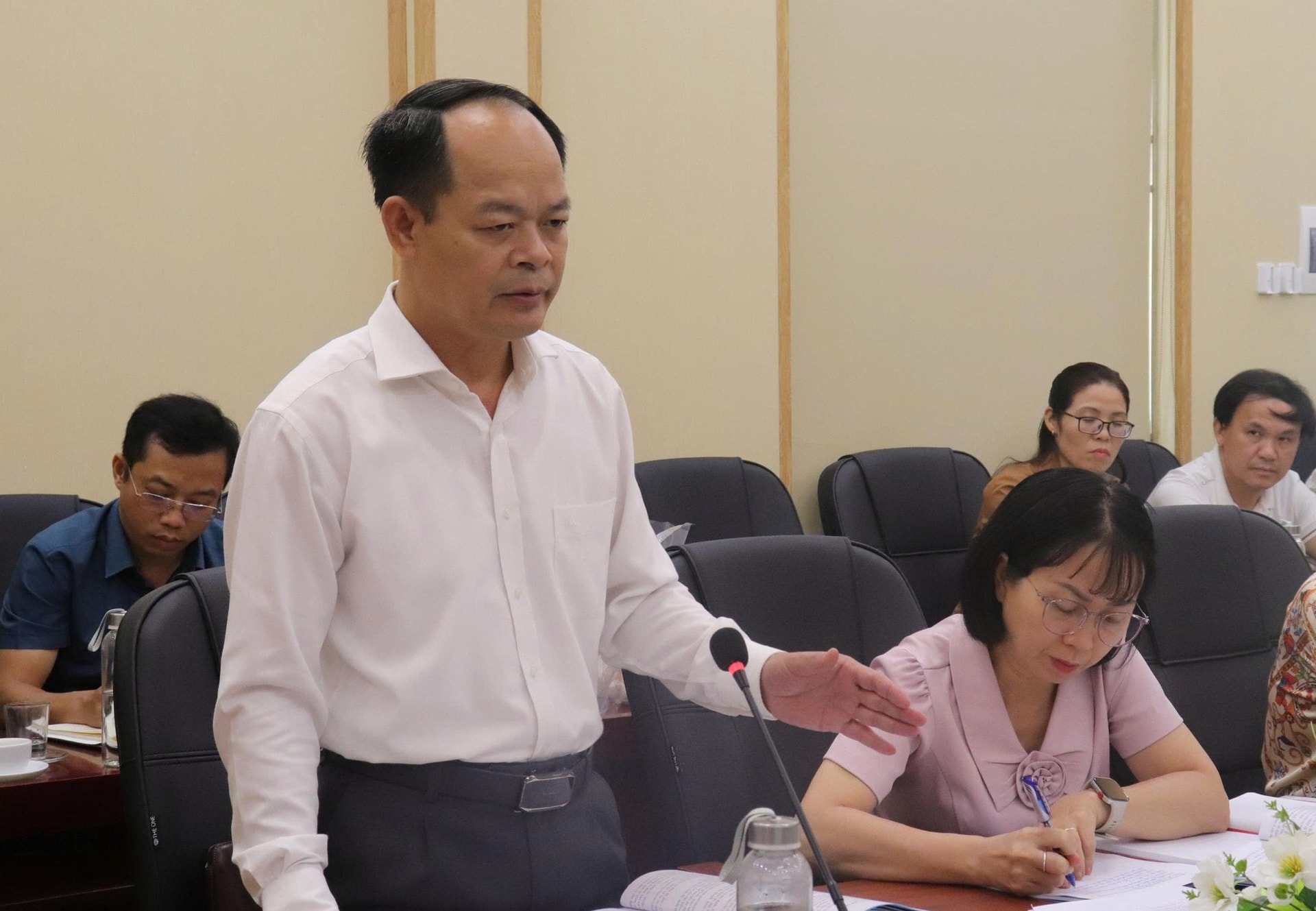 ung-hoa.jpg