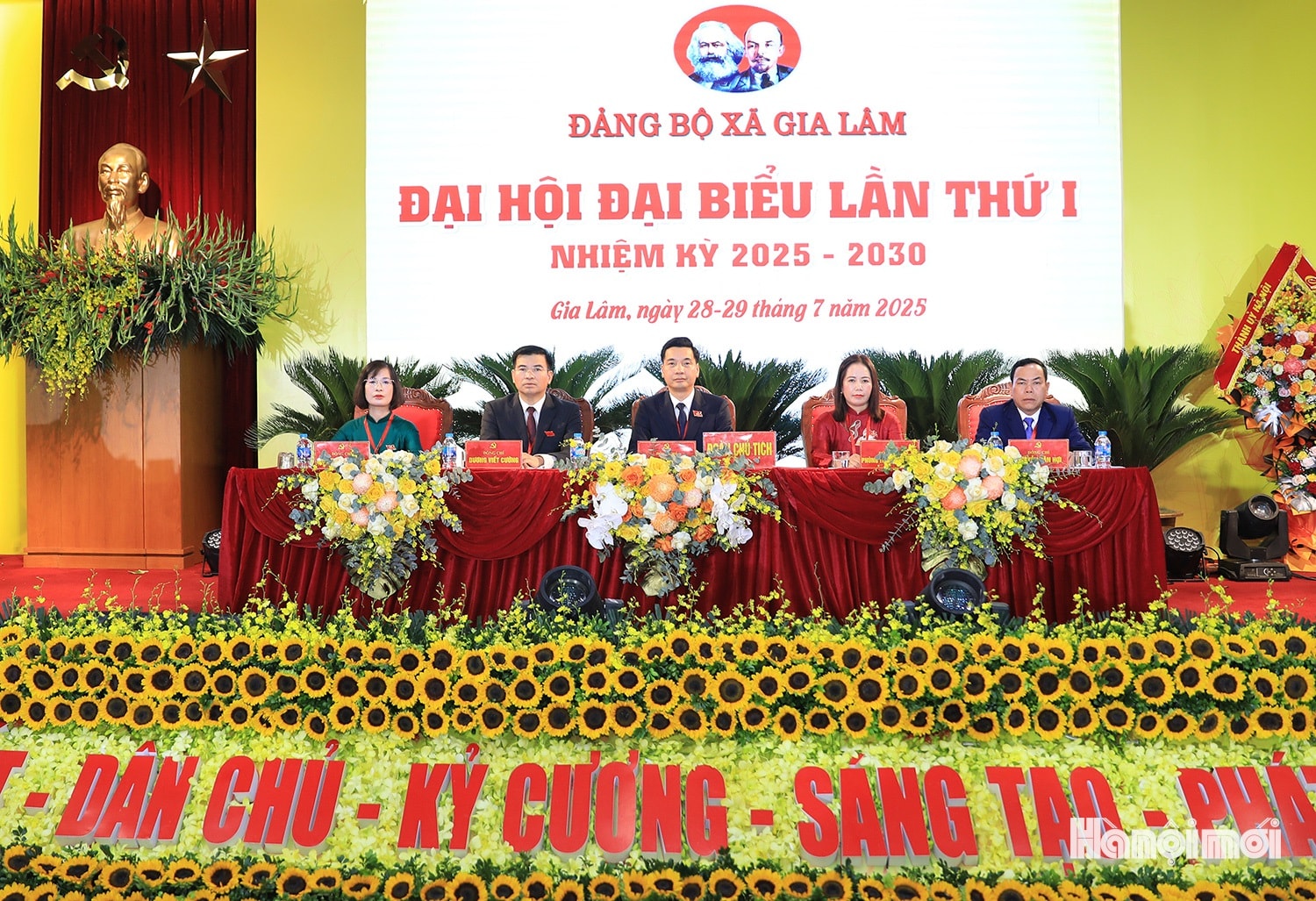 W_dai-hoi-dang-gia-lam-9.jpg