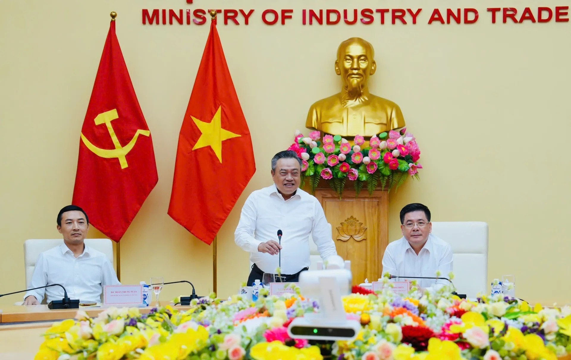 Chủ tịch UBND TP Hà Nội Trần Sỹ Thanh phát biểu tại hội nghị