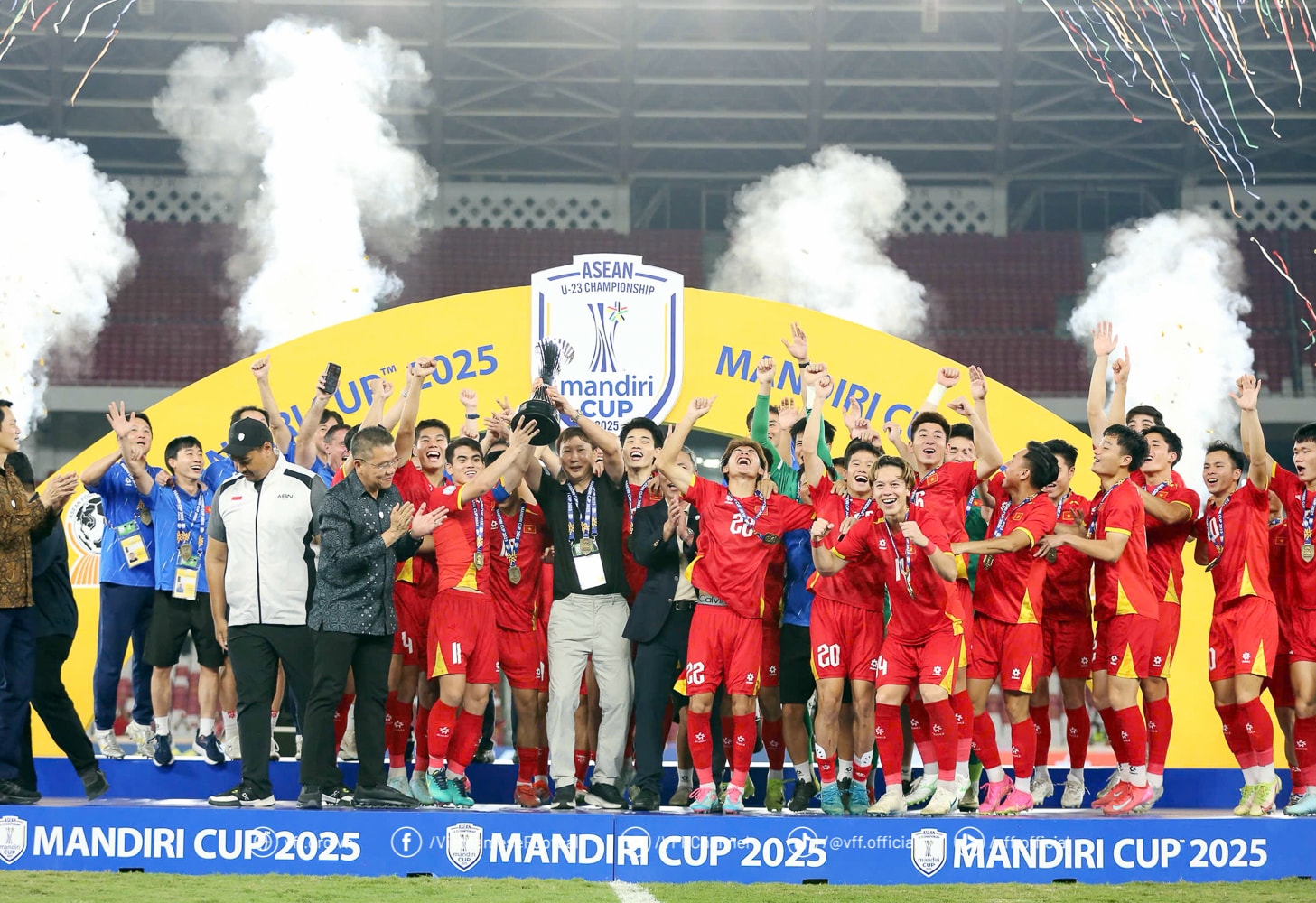30-kim-nang-cup.jpeg