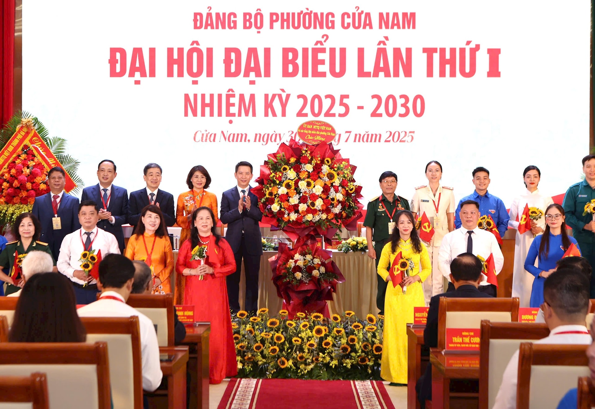 cn-tang-hoa-.jpg