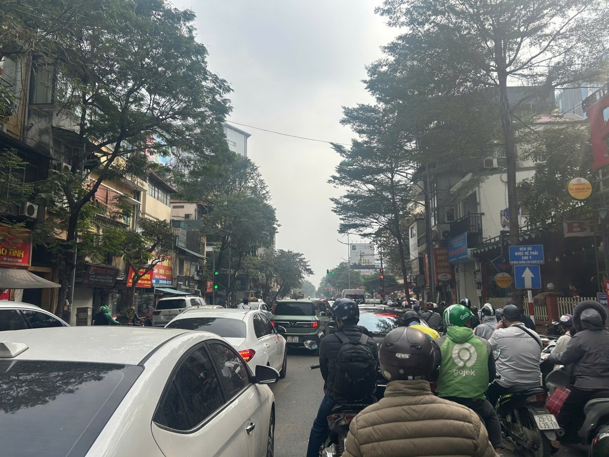 Kỳ 1: Từ thực tế tham gia giao thông ai cũng muốn “tiến nhanh, về nhanh”