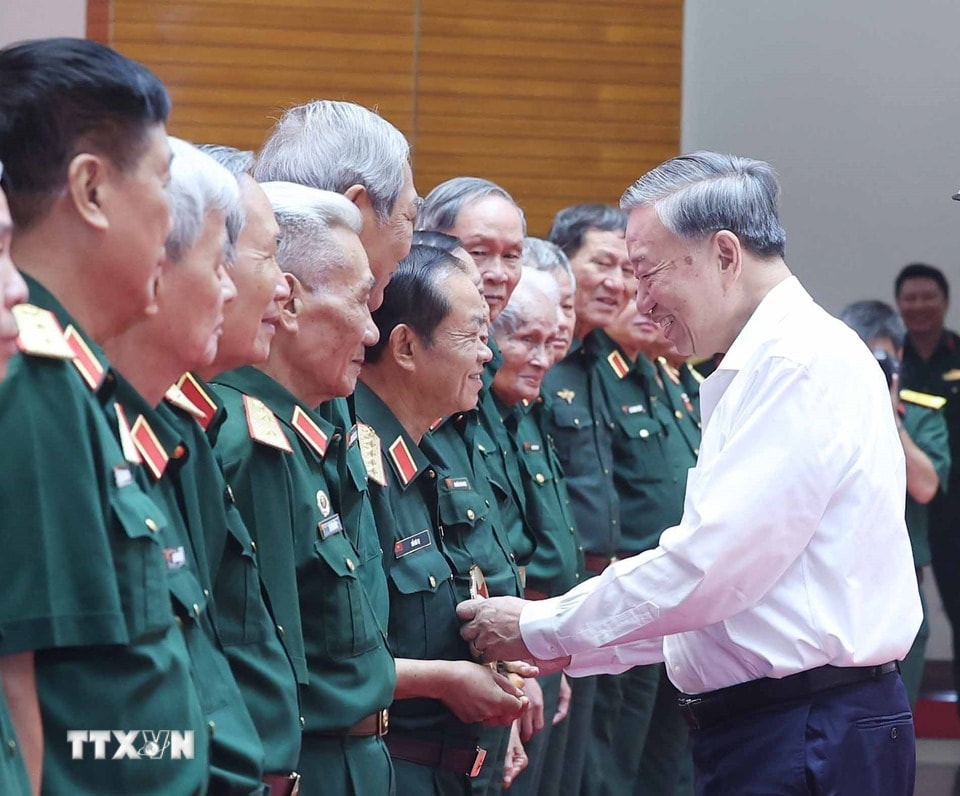 tong-bi-thu-to-lam-gap-mat2.jpg