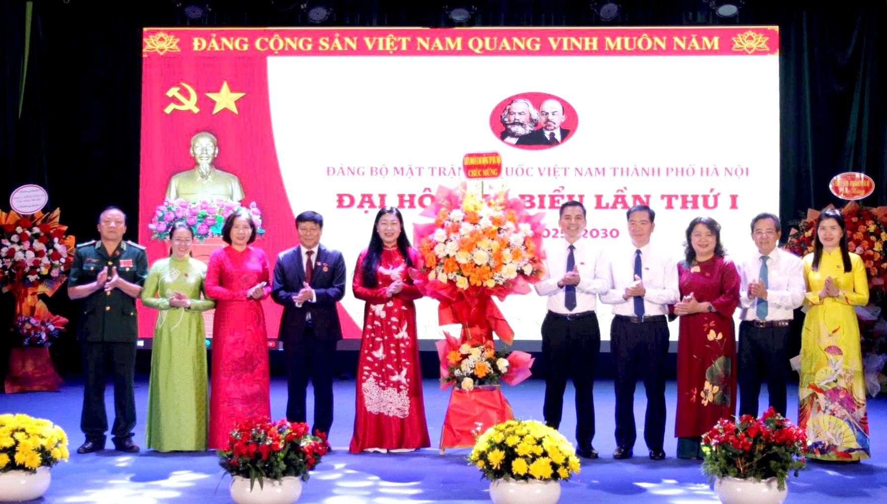Mặt trận và các tổ chức thành viên phải tiên phong trong công tác chuyển đổi số của Thủ đô
