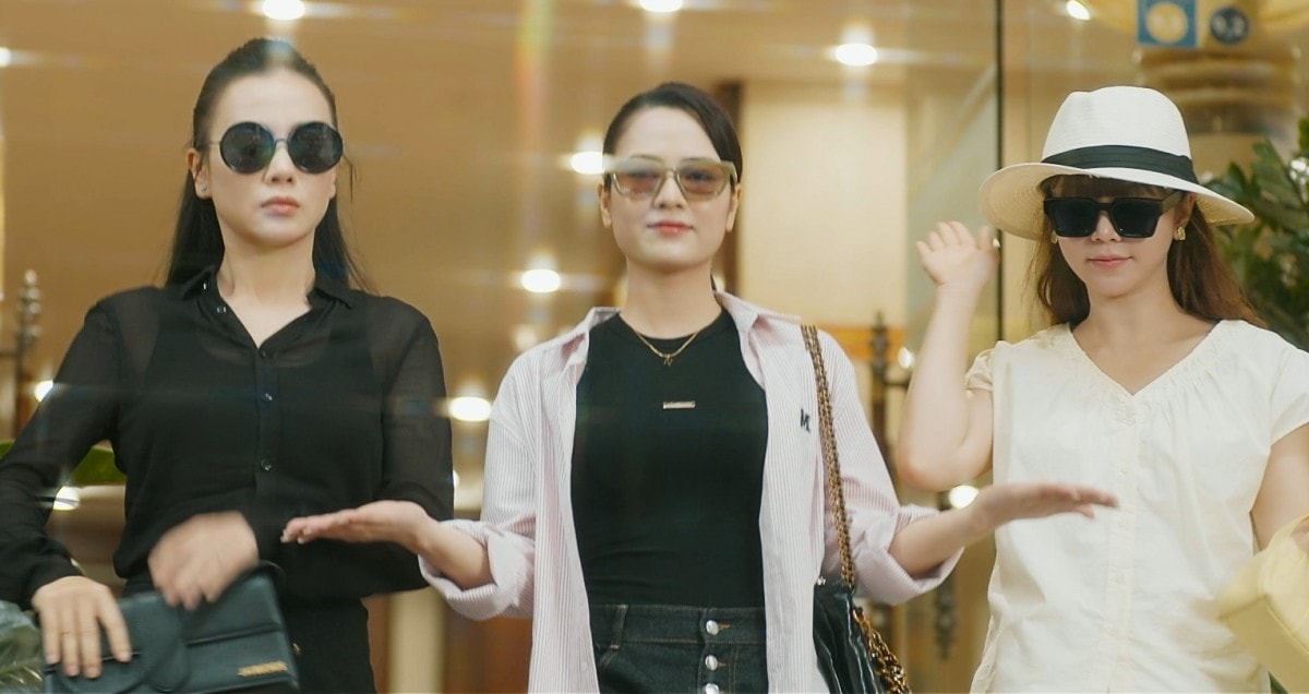 Phương Oanh trở lại màn ảnh nhỏ trong Gió ngang khoảng trời xanh sau 4 năm vắng bóng