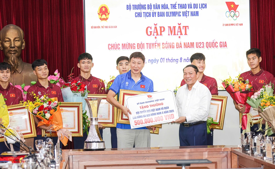 1-tang-thuong.jpeg