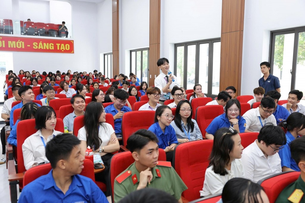 Hội trại thu hút 100 Hội trại thu hút 100