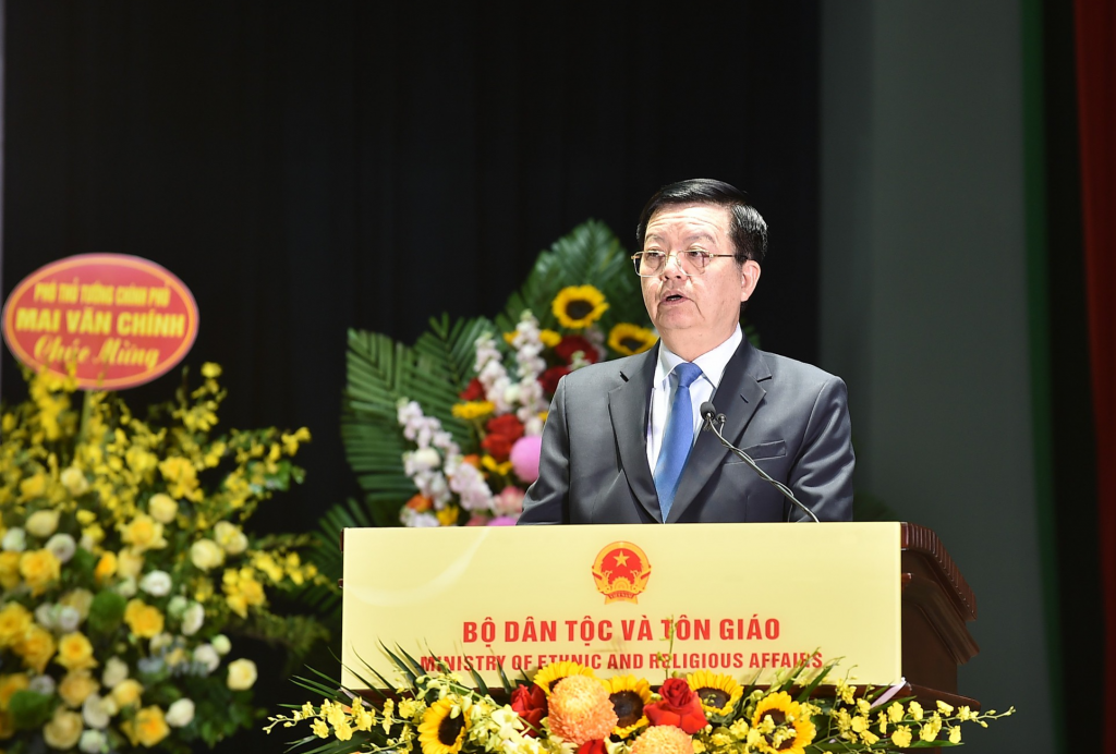 Phó Thủ tướng Mai Văn Chính nhấn mạnh, trải qua 70 năm xây dựng và trưởng thành, ngành quản lý nhà nước về tôn giáo đã có những bước phát triển vững chắc, hoàn thành xuất sắc nhiệm vụ được Đảng, Nhà nước và nhân dân giao phó - Ảnh: VGP/Giang Thanh