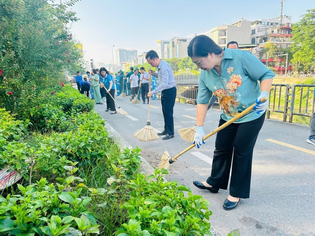 Chủ động giữ gìn vệ sinh môi trường từ chính ngôi nhà, con ngõ