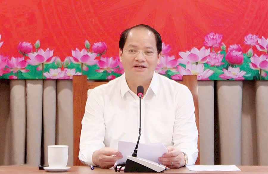 truong-ban-tuyen-giao-va-dan-van-thanh-uy-ha-noi-nguyen-doan-toan..jpg