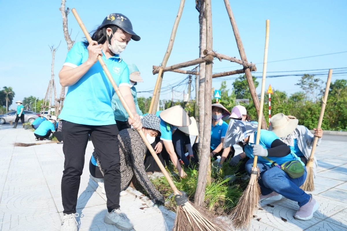 Sáng nay (2/8): Hà Nội đồng loạt ra quân tổng vệ sinh môi trường tại 126 xã, phường