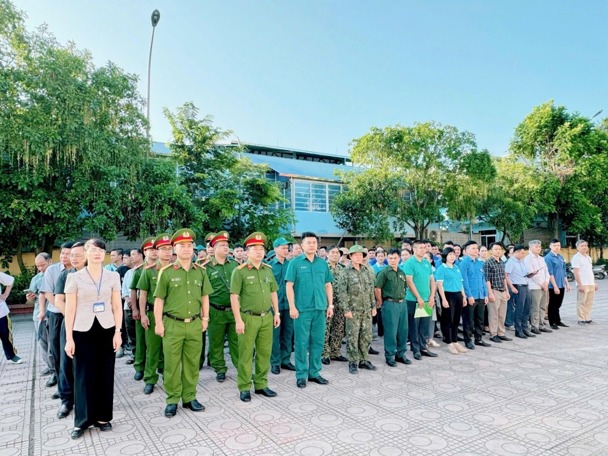 Sáng nay (2/8): Hà Nội đồng loạt ra quân tổng vệ sinh môi trường tại 126 xã, phường