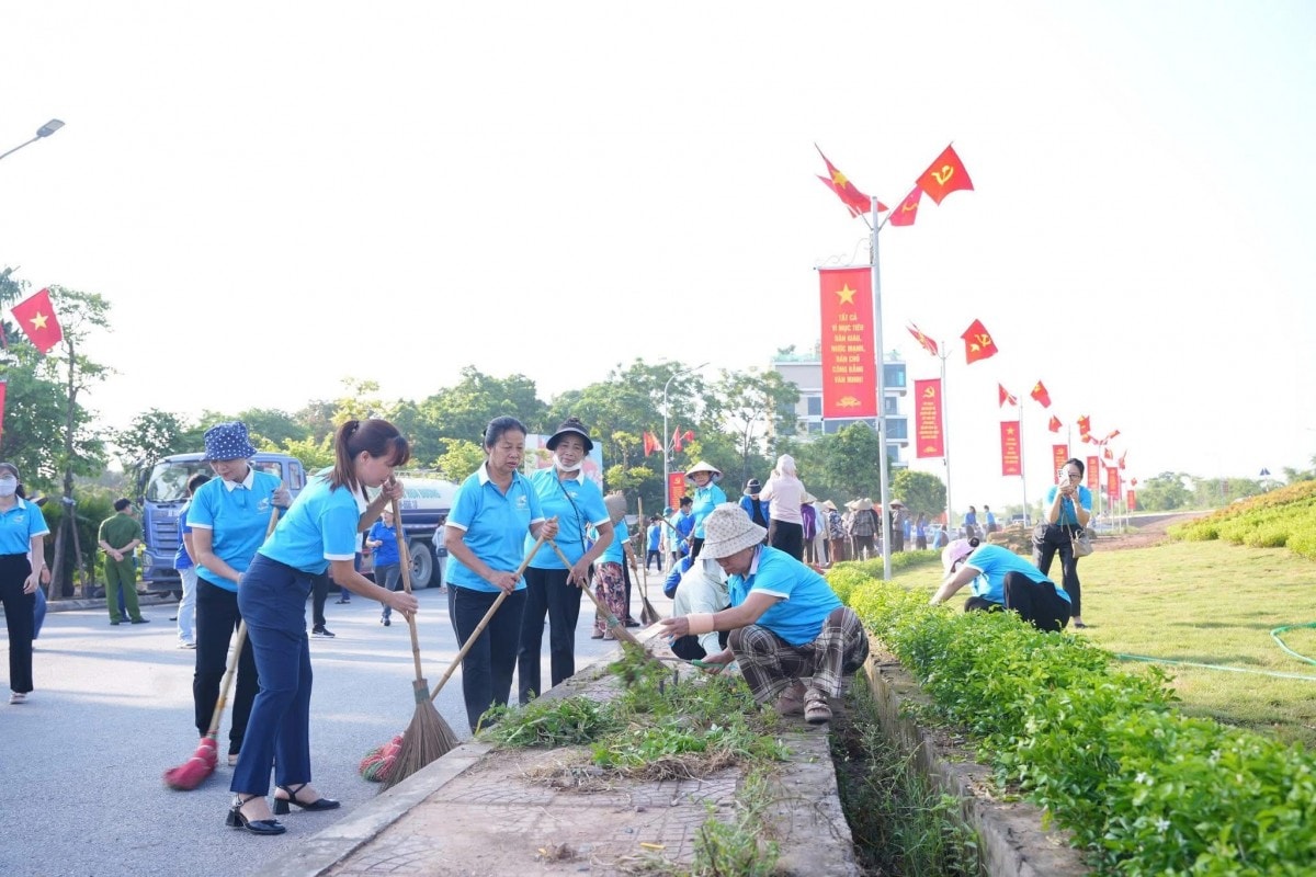 Sáng nay (2/8): Hà Nội đồng loạt ra quân tổng vệ sinh môi trường tại 126 xã, phường