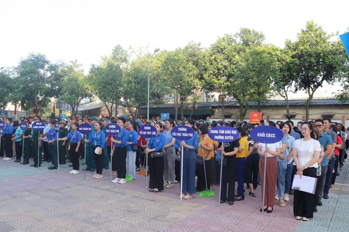Sáng nay (2/8): Hà Nội đồng loạt ra quân tổng vệ sinh môi trường tại 126 xã, phường
