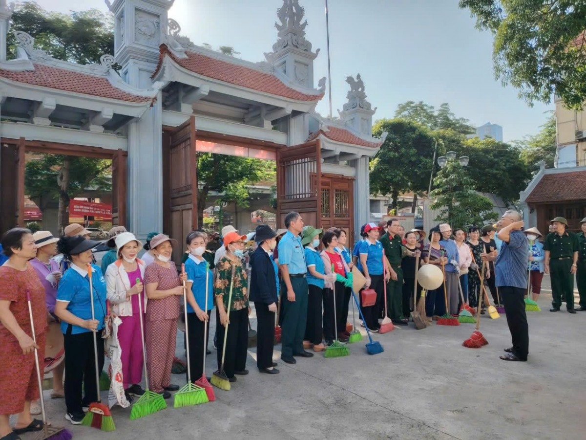 Sáng nay (2/8): Hà Nội đồng loạt ra quân tổng vệ sinh môi trường tại 126 xã, phường