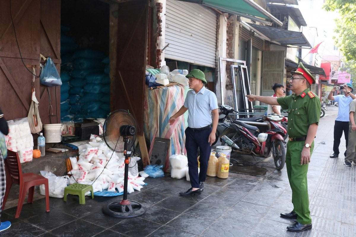 Sáng nay (2/8): Hà Nội đồng loạt ra quân tổng vệ sinh môi trường tại 126 xã, phường
