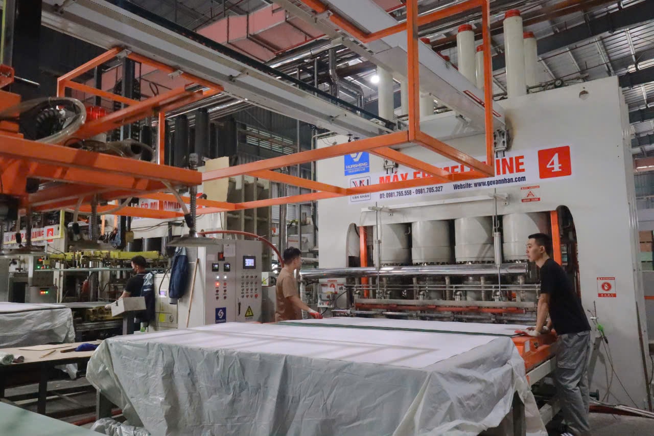 Cơ sở sản xuất tại cụm công nghiệp Thanh Đa. Ảnh: Minh Phú