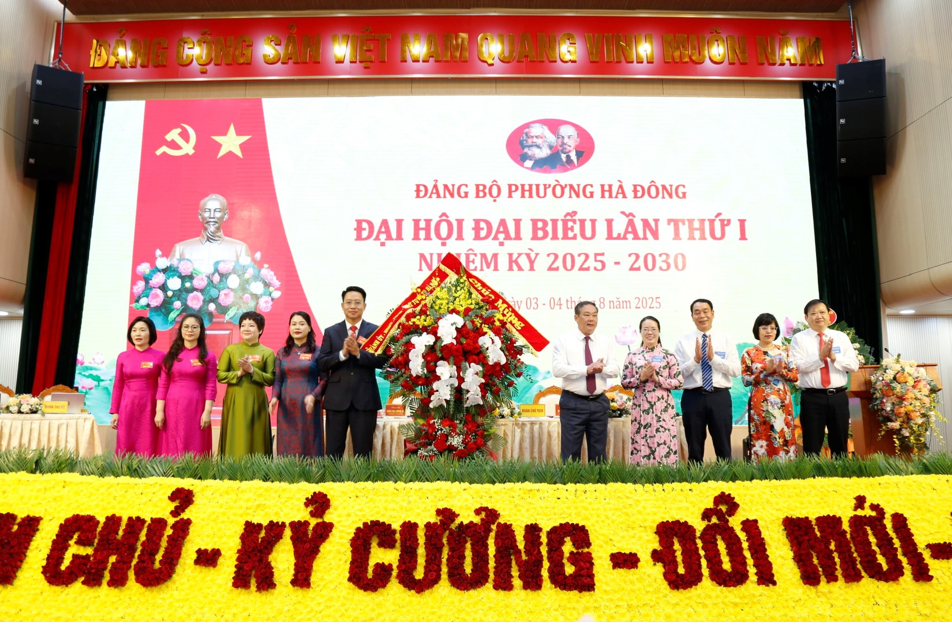lhs-tang-hoa.jpg