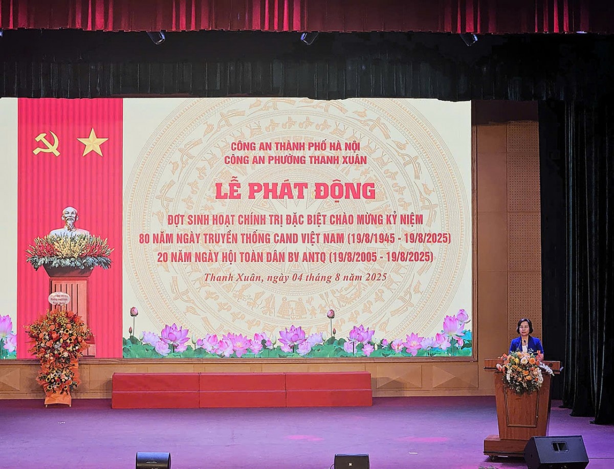 Công an phường Thanh Xuân phát động đợt sinh hoạt chính trị đặc biệt kỷ niệm các ngày lễ lớn
