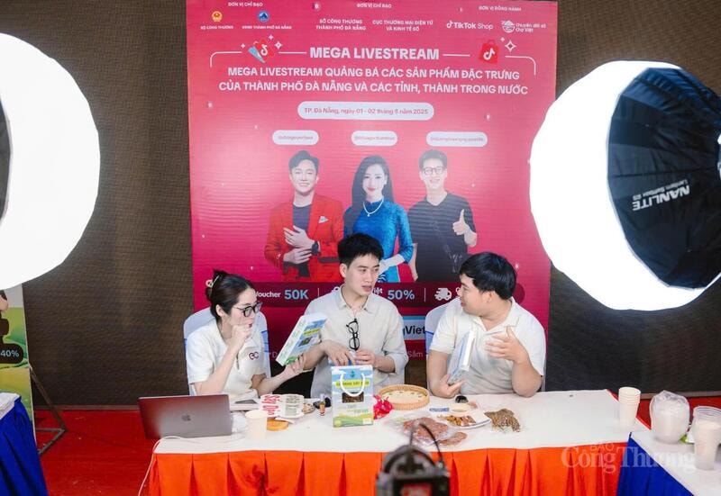 400 sản phẩm nông sản Việt tiếp cận gần 20 triệu người sau 10 phiên livestream. Ảnh: Vũ Lê.