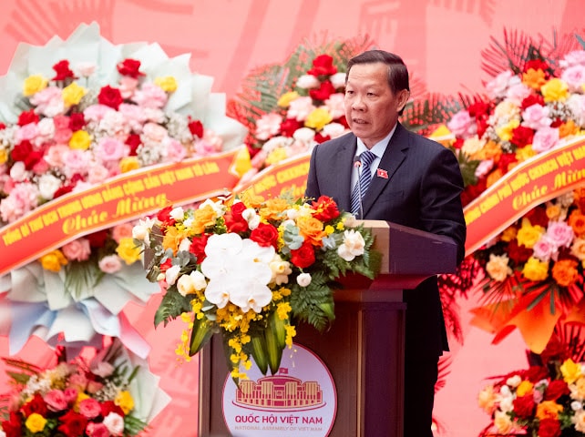 phan-van-mai.jpg