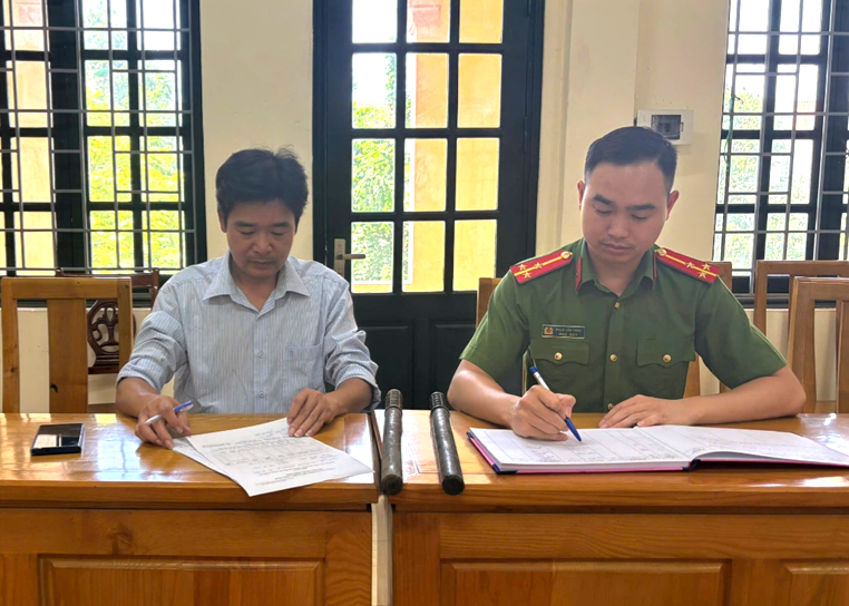 Công an Hà Nội đẩy mạnh tuyên truyền thu hồi vũ khí, vật liệu nổ, chủ động tạo thế trận an ninh từ cơ sở