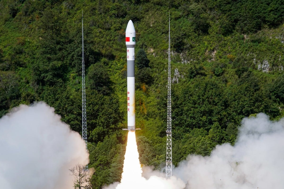 china_launch_07.jpg
