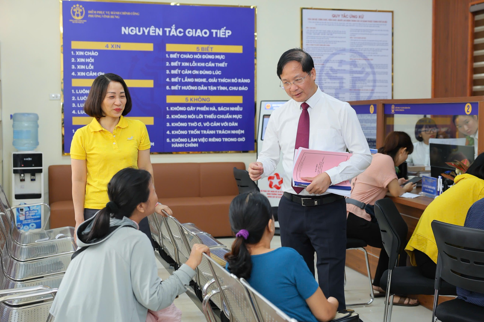 Phường Vĩnh Hưng chuyển mình: Tận tâm phục vụ, quyết liệt hành động