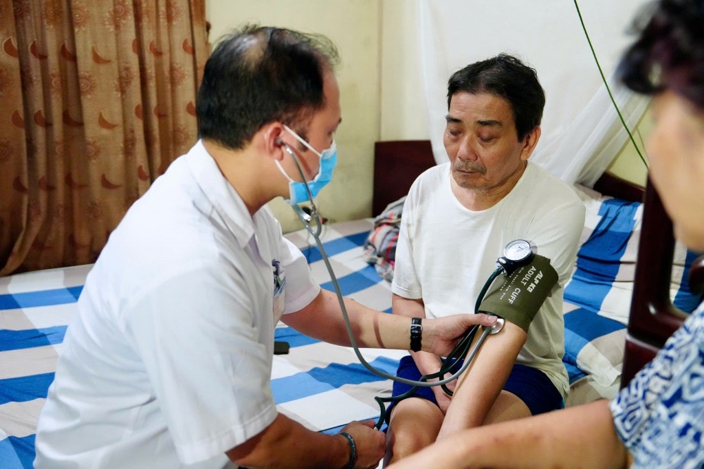 Tổ ứng cứu CNTT đã đến nhà bác Bùi Văn Chung