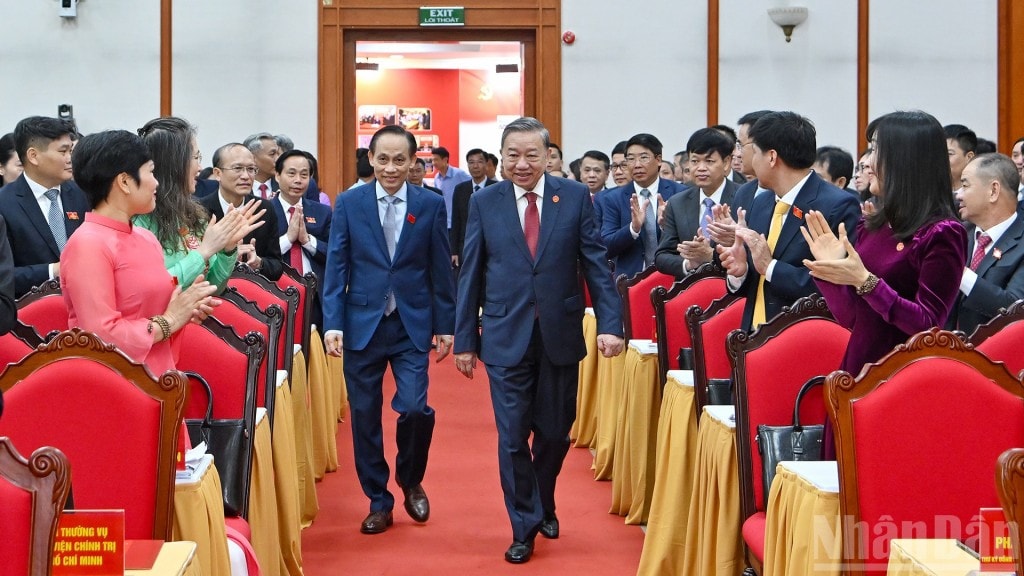 Tổng Bí thư Tô Lâm dự Đại hội đại biểu Đảng bộ Văn phòng Trung ương Đảng nhiệm kỳ 2025-2030 Tổng Bí thư Tô Lâm dự Đại hội đại biểu Đảng bộ Văn phòng Trung ương Đảng nhiệm kỳ 2025-2030